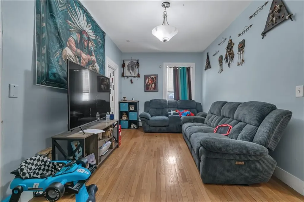 86 Tobey Street Providence RI 02909