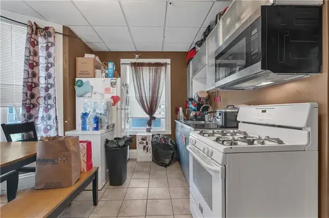 86 Tobey Street Providence RI 02909