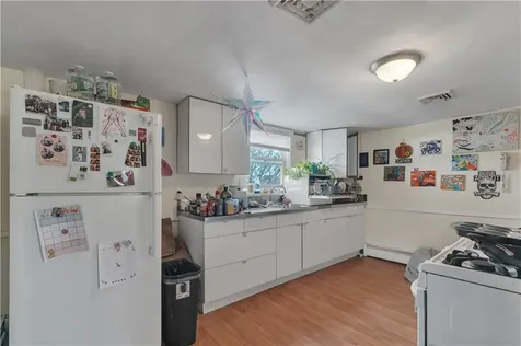 86 Tobey Street Providence RI 02909