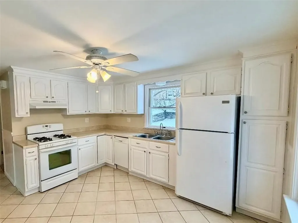 14 Amanda Street Cranston RI 02920
