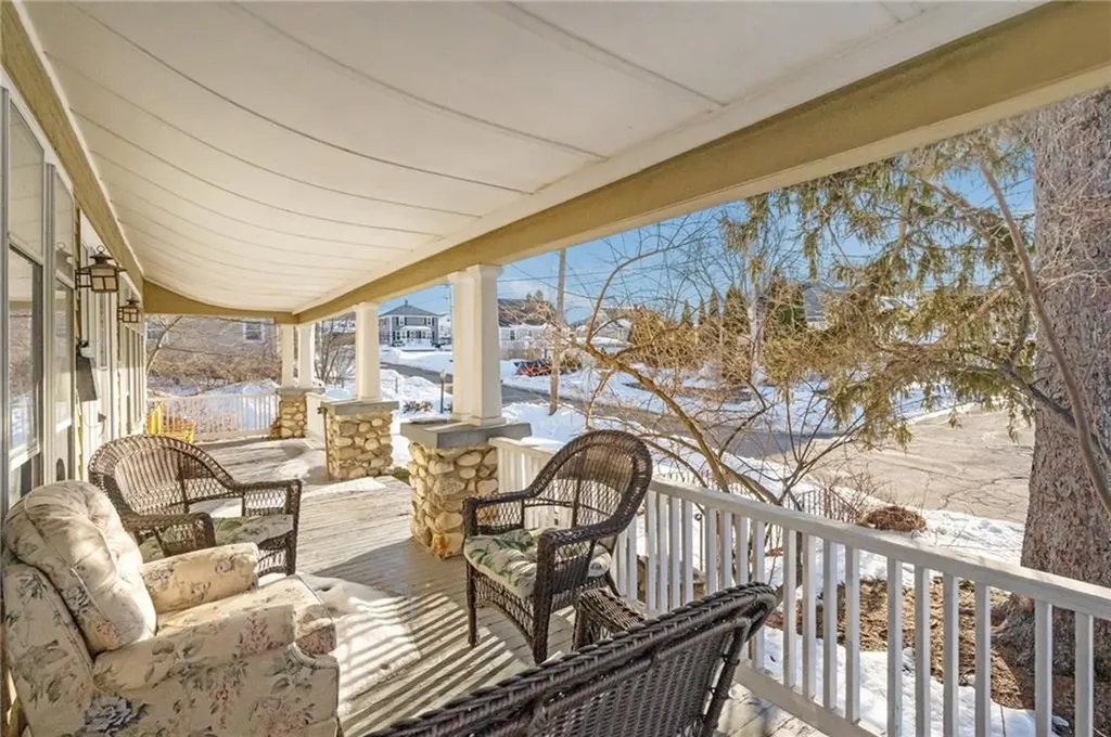 87 Kermit Street Woonsocket RI 02895