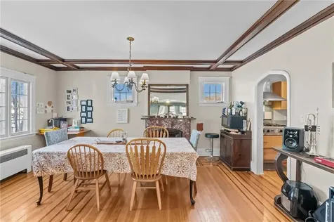 87 Kermit Street Woonsocket RI 02895