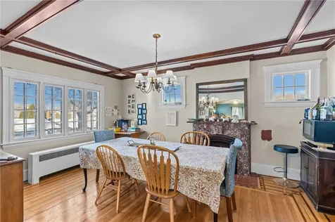 87 Kermit Street Woonsocket RI 02895