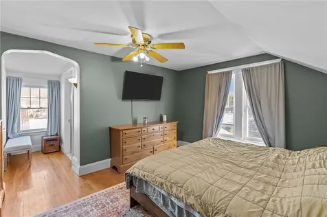 87 Kermit Street Woonsocket RI 02895