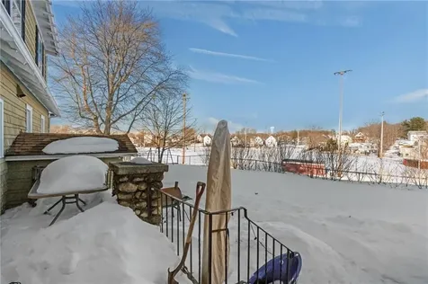 87 Kermit Street Woonsocket RI 02895