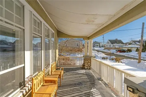 87 Kermit Street Woonsocket RI 02895