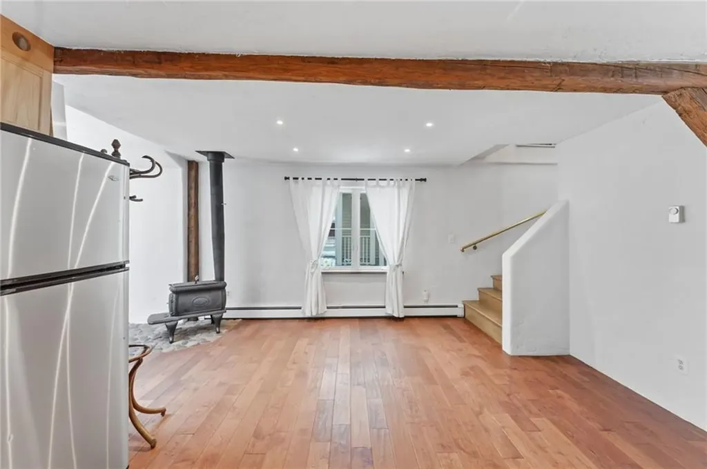 5 Bowser Court Newport RI 02840