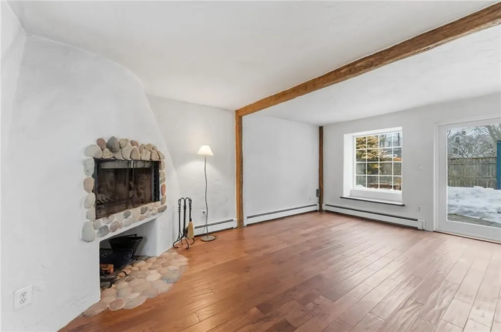 5 Bowser Court Newport RI 02840