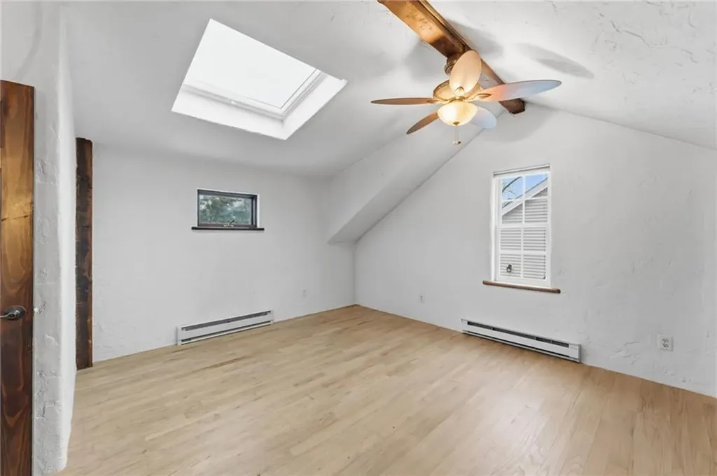 5 Bowser Court Newport RI 02840