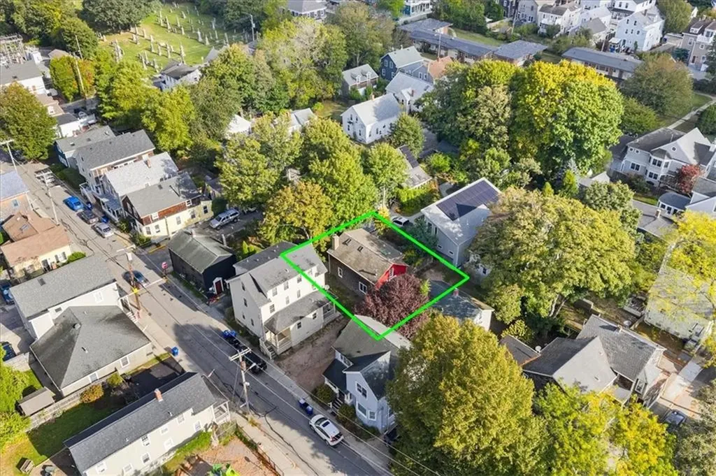 5 Bowser Court Newport RI 02840