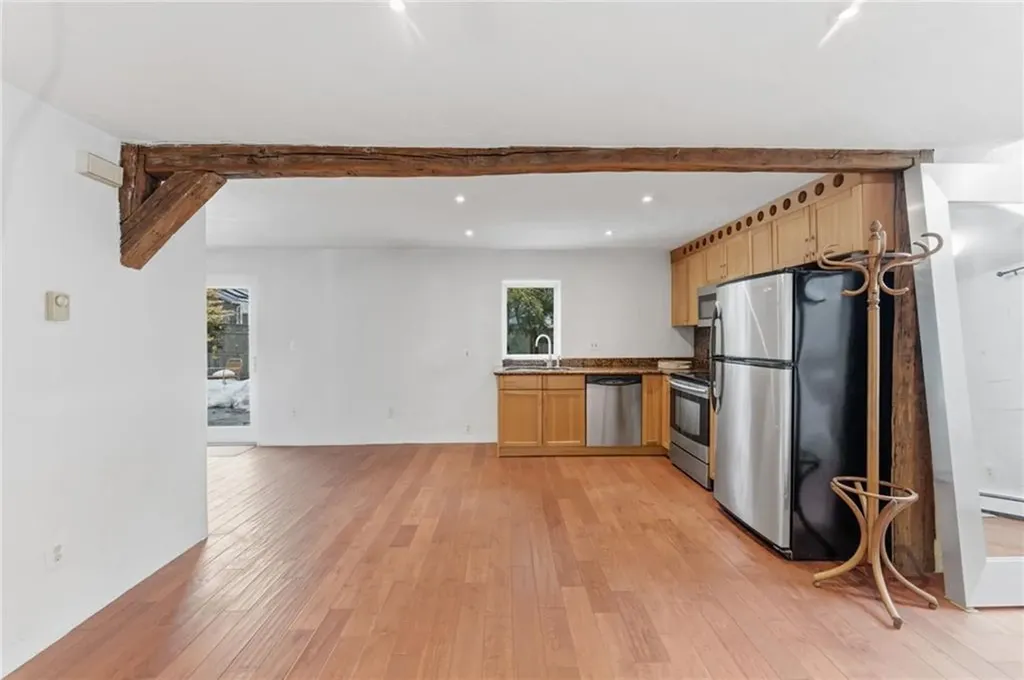 5 Bowser Court Newport RI 02840