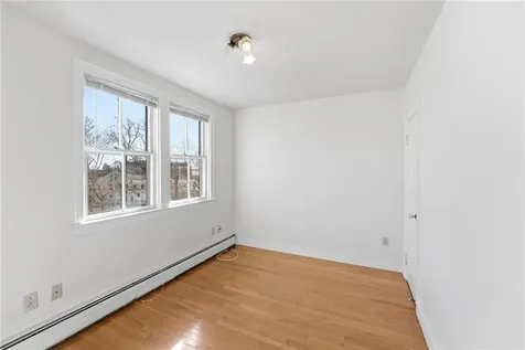 686 Hope Street Bristol RI 02809