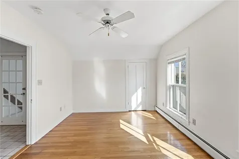 686 Hope Street Bristol RI 02809