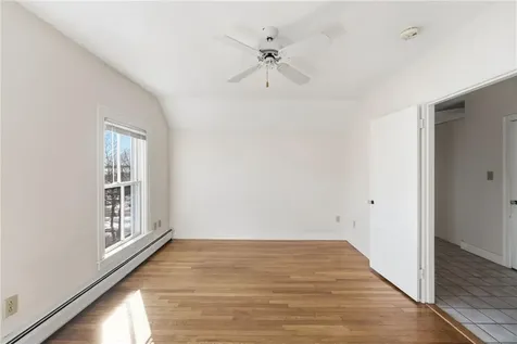 686 Hope Street Bristol RI 02809