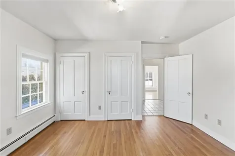 686 Hope Street Bristol RI 02809