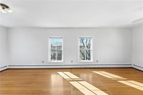 686 Hope Street Bristol RI 02809