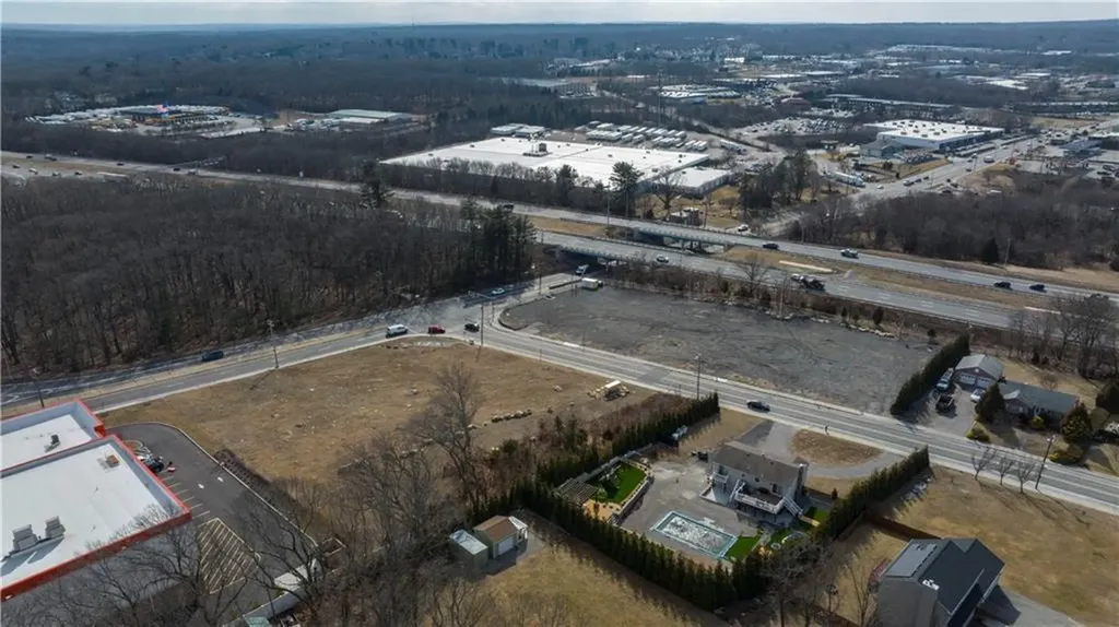 1827 Plainfield Pike Johnston RI 02919