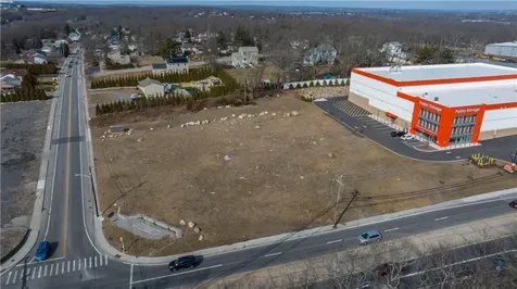1827 Plainfield Pike Johnston RI 02919