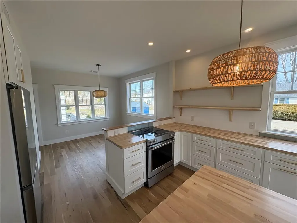 19 Traymore Street Charlestown RI 02813