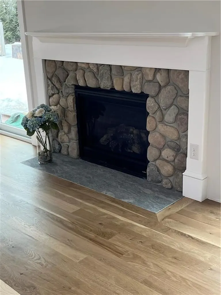 19 Traymore Street Charlestown RI 02813