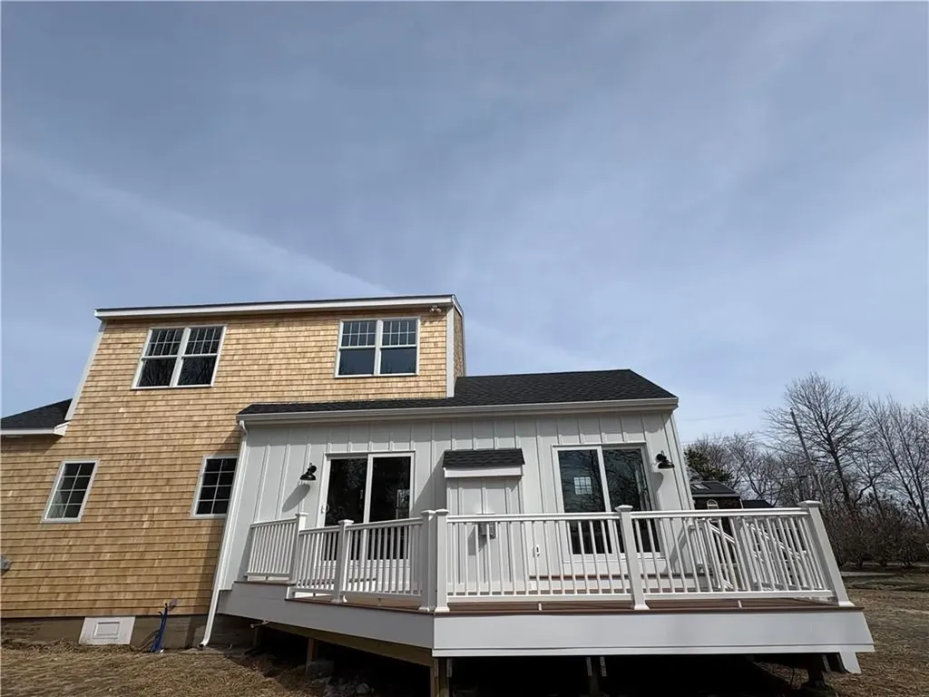 19 Traymore Street Charlestown RI 02813