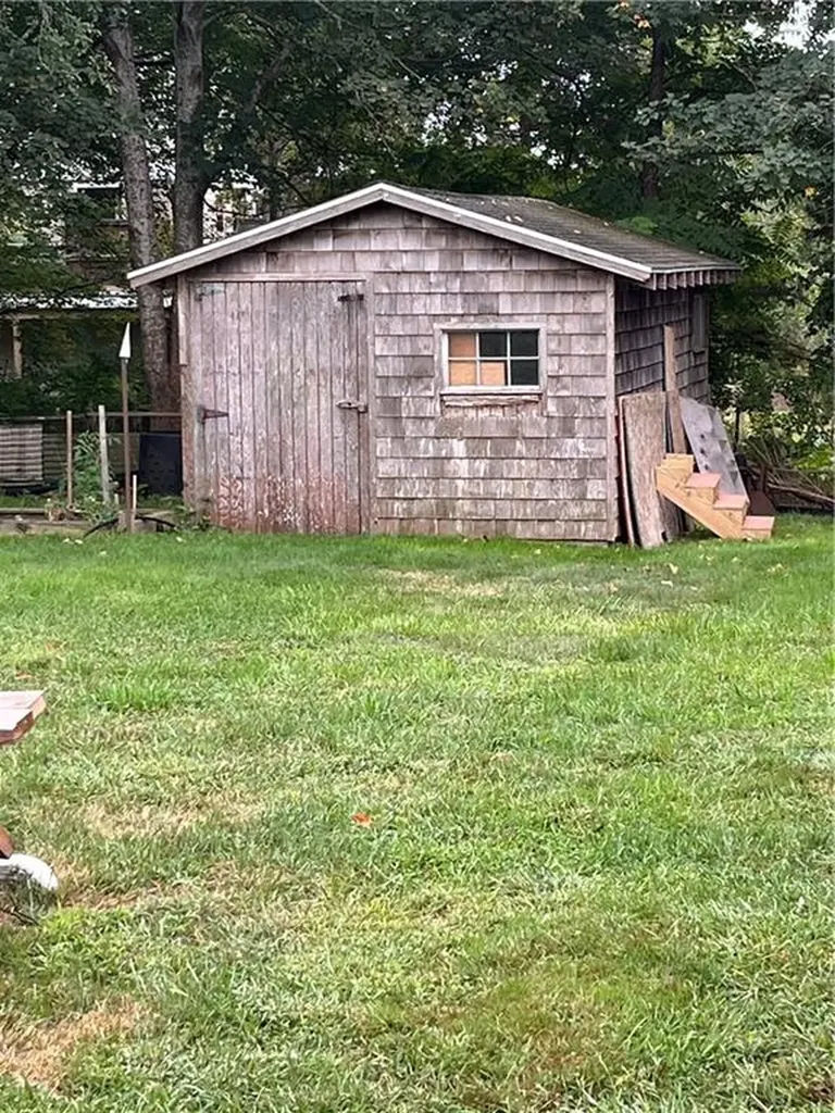 19 Traymore Street Charlestown RI 02813