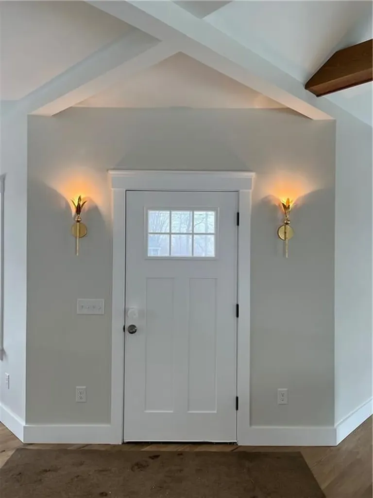 19 Traymore Street Charlestown RI 02813