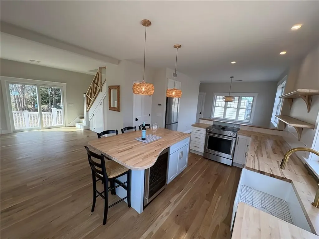 19 Traymore Street Charlestown RI 02813