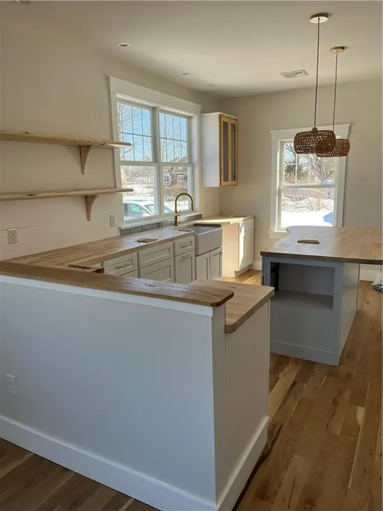 19 Traymore Street Charlestown RI 02813