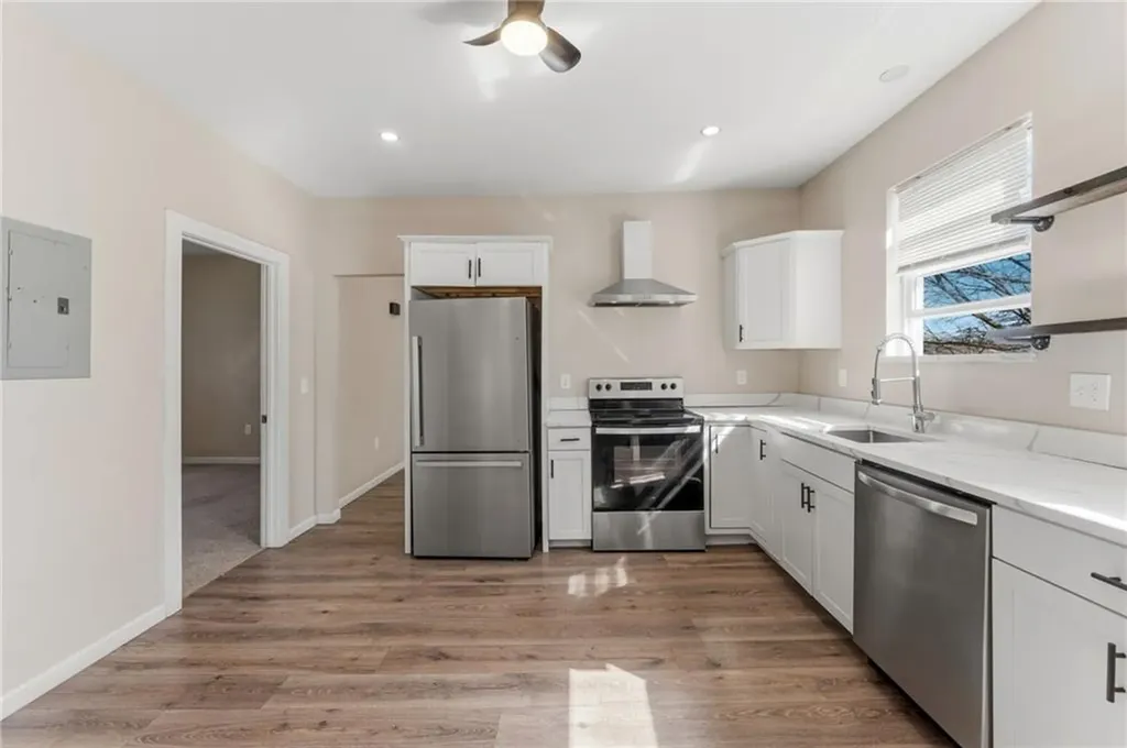 6 Stockwell Street Providence RI 02909