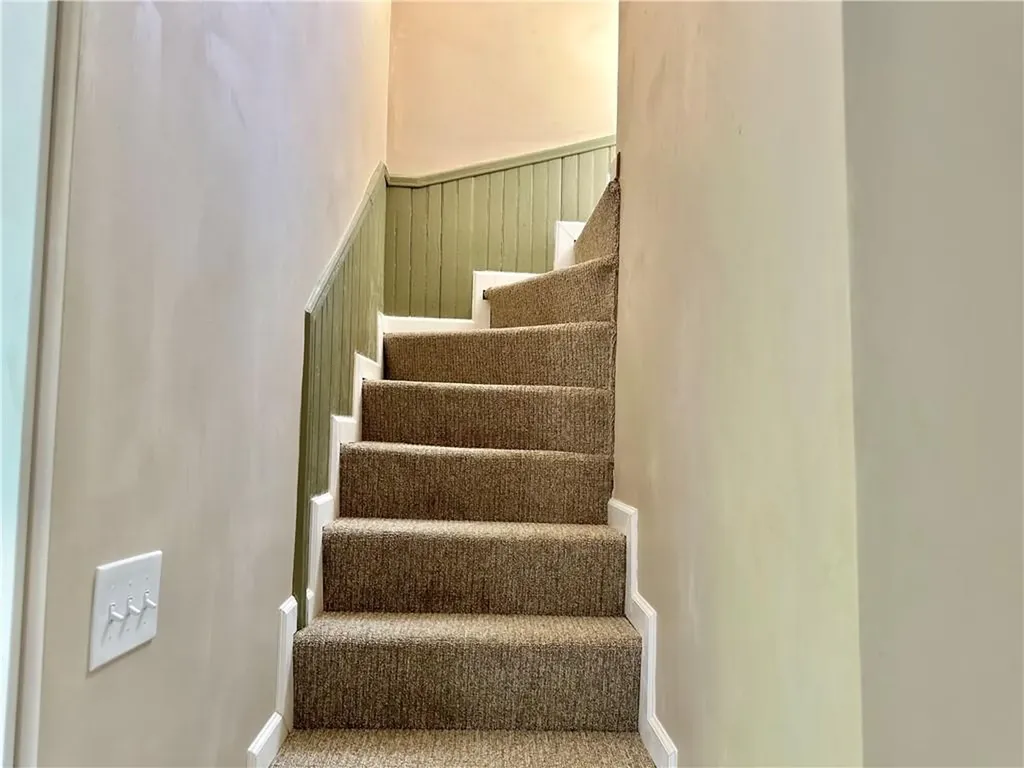 6 Stockwell Street Providence RI 02909