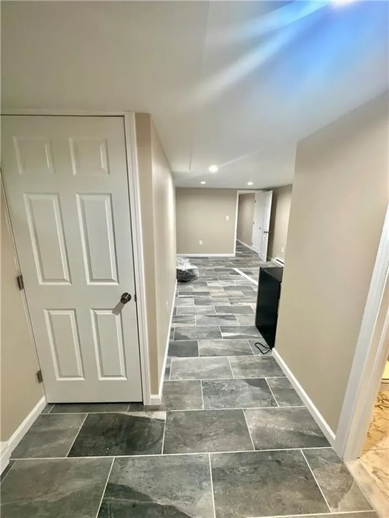 6 Stockwell Street Providence RI 02909