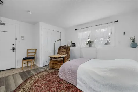 4080 Post Road Warwick RI 02886