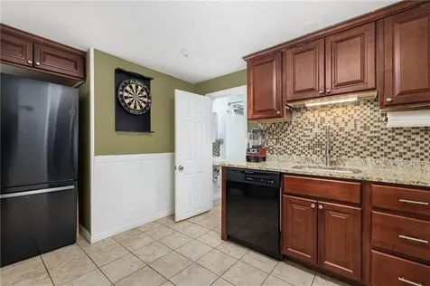 4080 Post Road Warwick RI 02886
