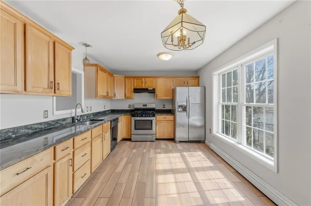 281 Swan Street Providence RI 02905