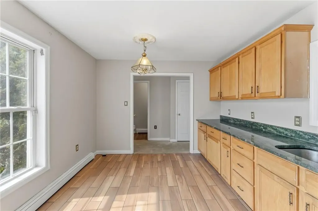 281 Swan Street Providence RI 02905