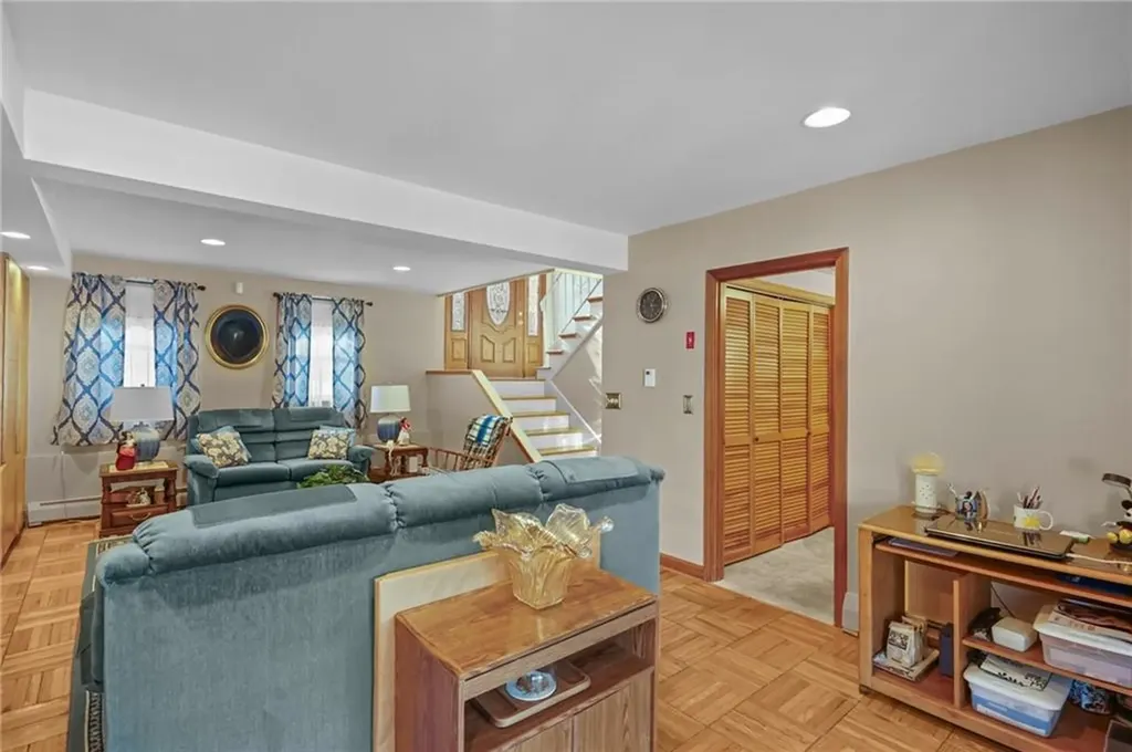 49 Orchard Avenue Johnston RI 02919