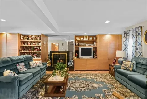 49 Orchard Avenue Johnston RI 02919