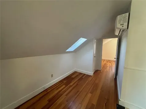 712 Hope Street Bristol RI 02809