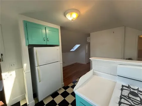 712 Hope Street Bristol RI 02809