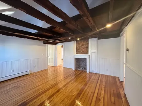 712 Hope Street Bristol RI 02809