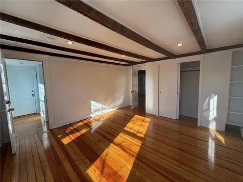 712 Hope Street Bristol RI 02809