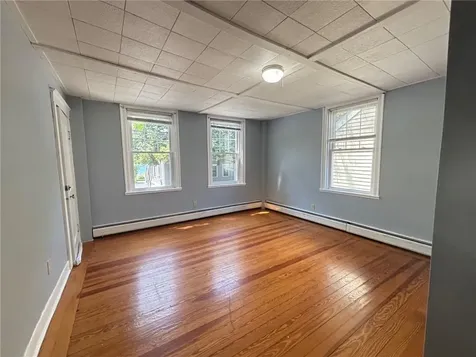 712 Hope Street Bristol RI 02809