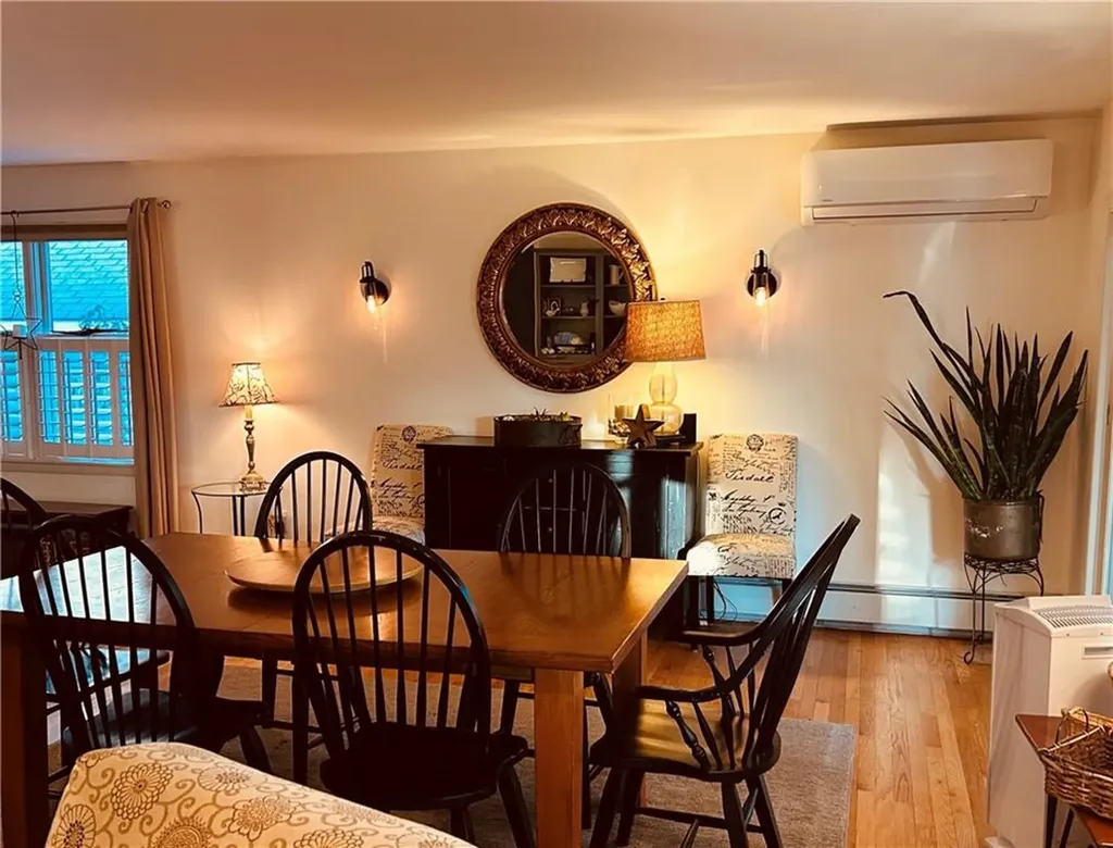 9 Mystic Avenue East Providence RI 02915