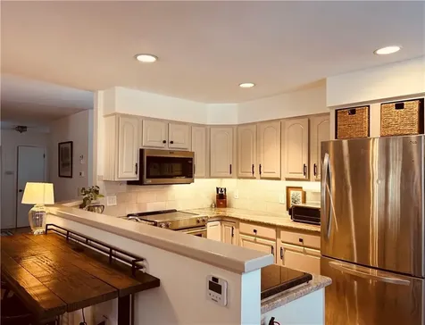 9 Mystic Avenue East Providence RI 02915