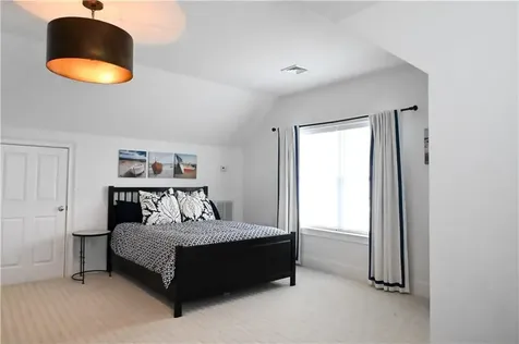 4 Wimbeldon Circle Portsmouth RI 02871