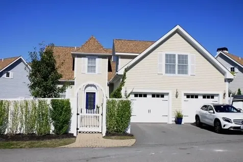 4 Wimbeldon Circle Portsmouth RI 02871