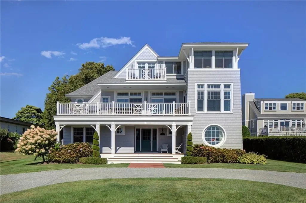 140 Tuckerman Avenue Middletown RI 02842