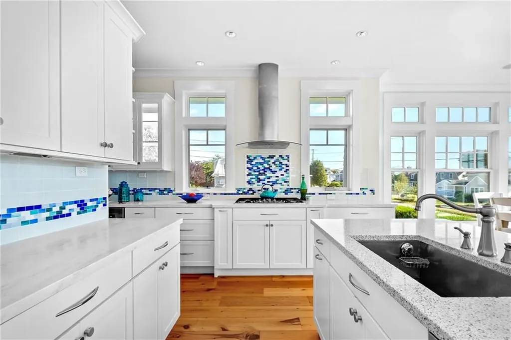 140 Tuckerman Avenue Middletown RI 02842