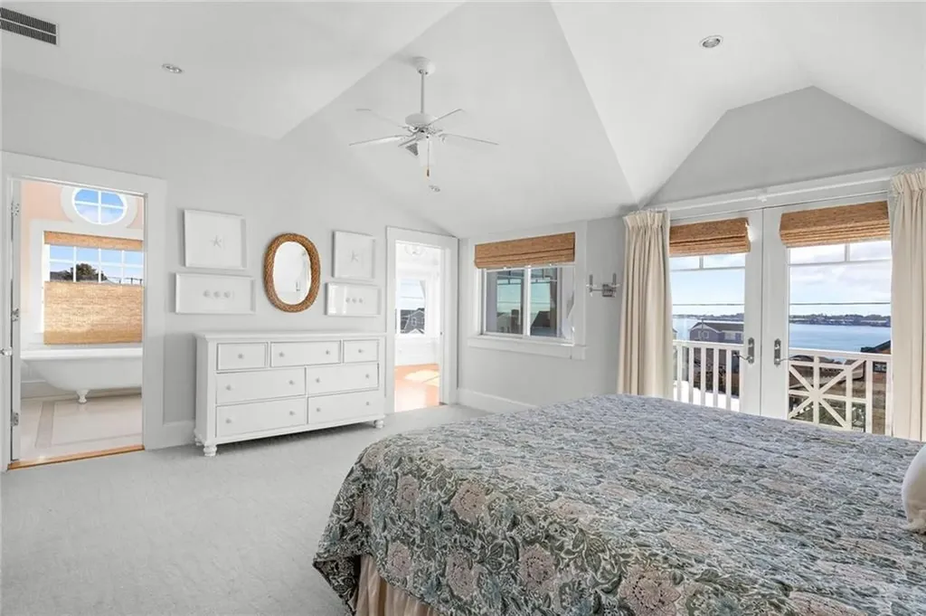 140 Tuckerman Avenue Middletown RI 02842